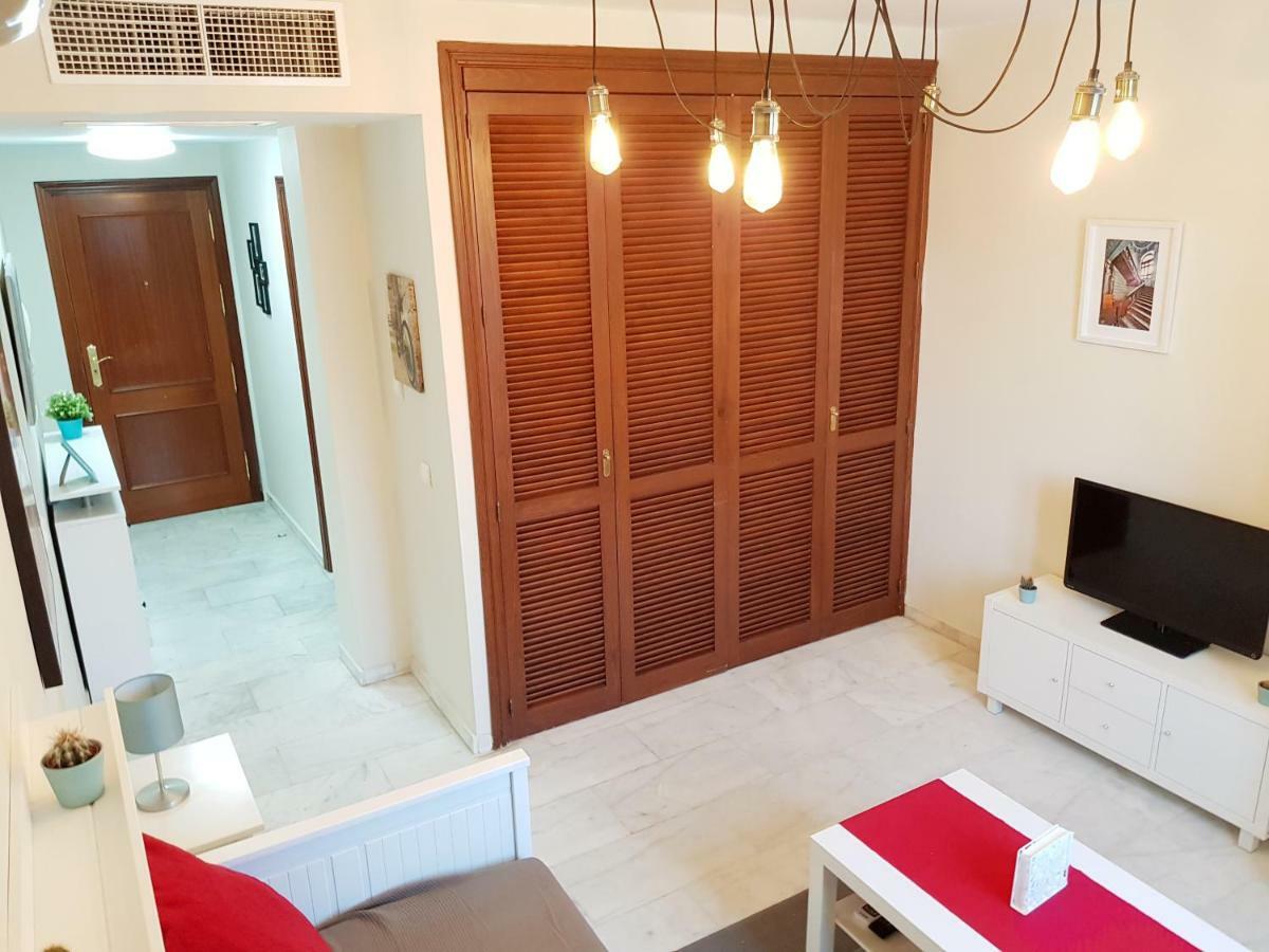 **** Genuar Apartments Malaga Center Buitenkant foto