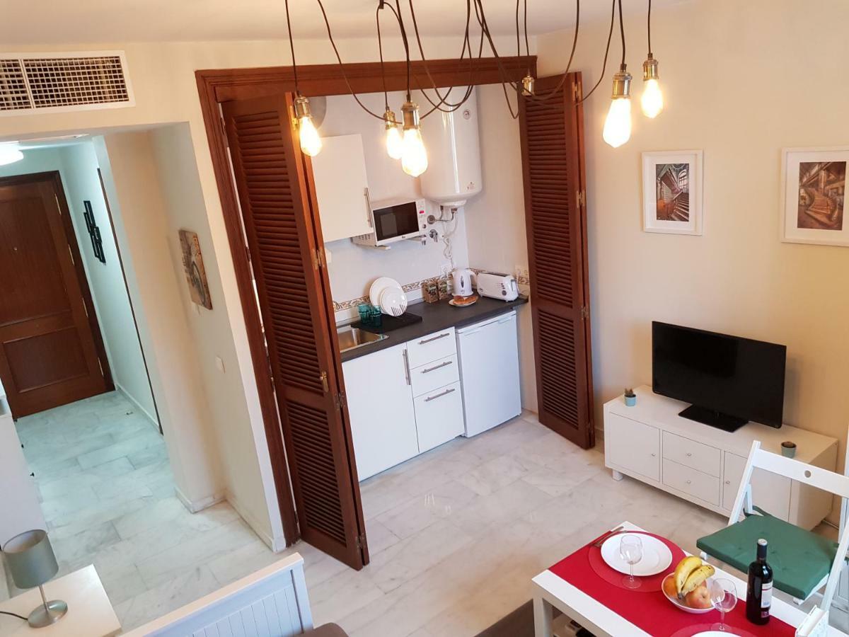 **** Genuar Apartments Malaga Center Buitenkant foto