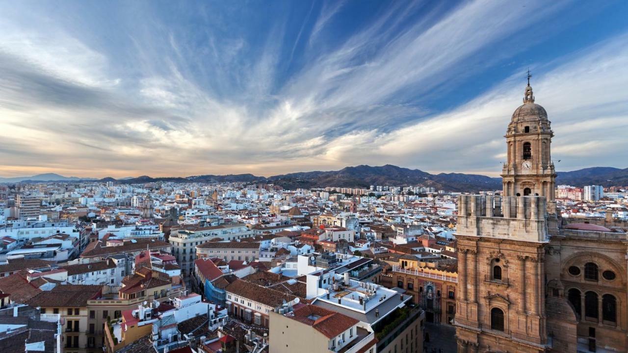 **** Genuar Apartments Malaga Center Buitenkant foto