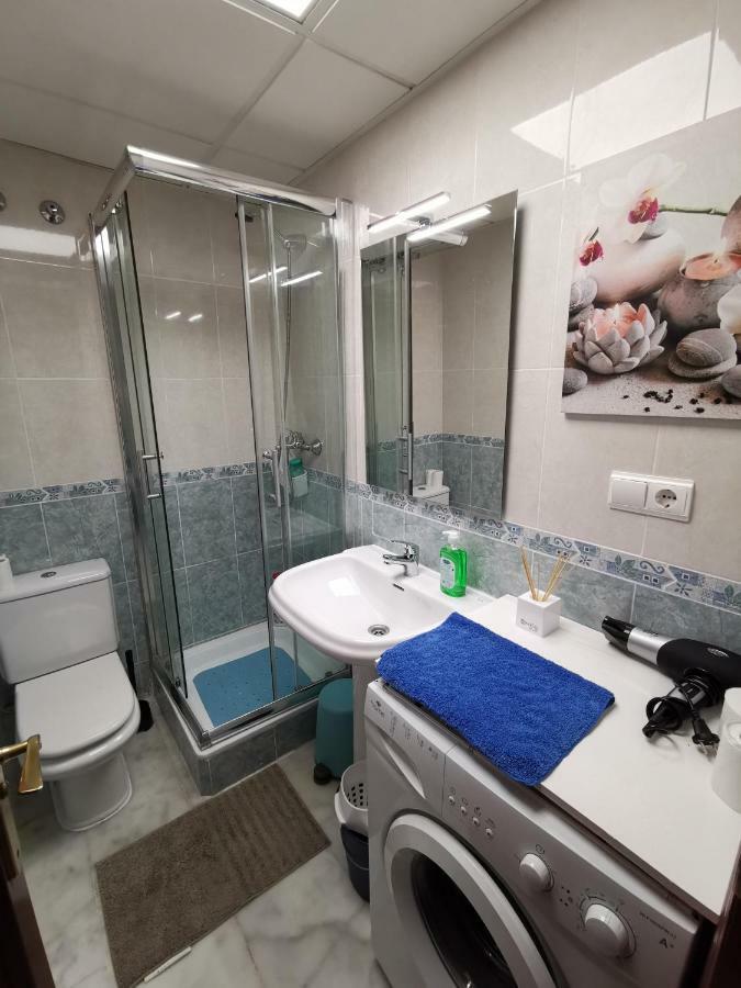 **** Genuar Apartments Malaga Center Buitenkant foto